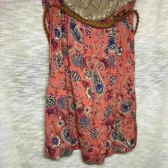 NWOT Strapless Belted Dress Size Small Beautiful Design - Picture 2 of 11